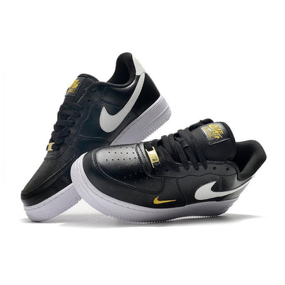 Nike Air Force 1 &