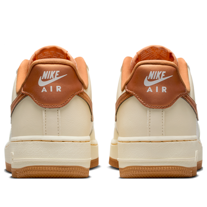 Nike Air Force 1 Low &
