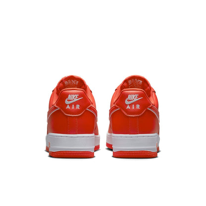 Nike Air Force 1 &