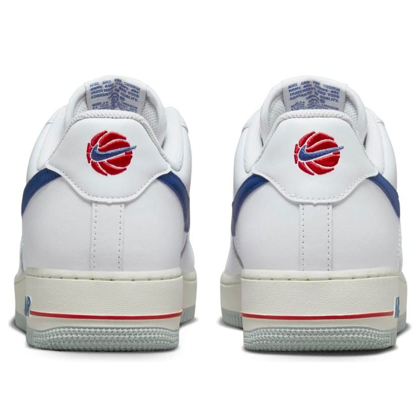 Nike Air Force 1 &