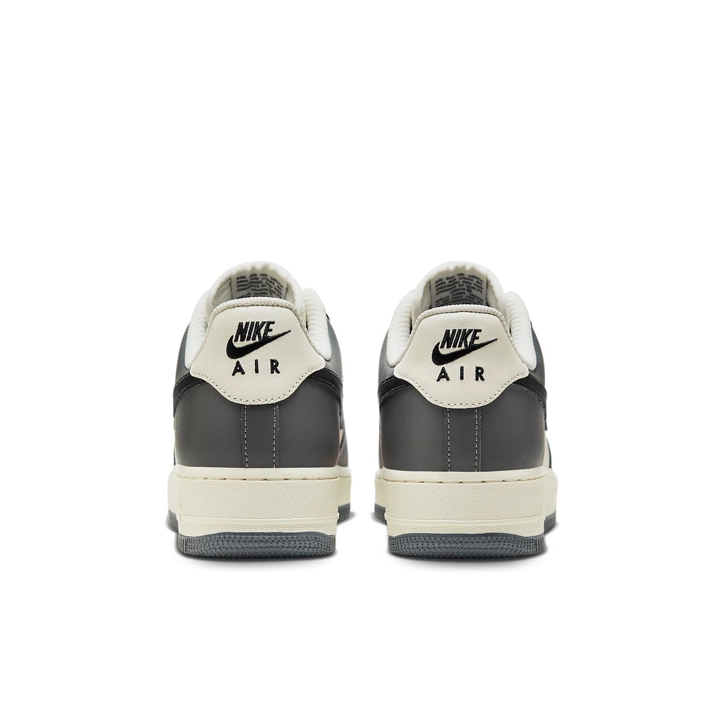 Nike Air Force 1 Low &