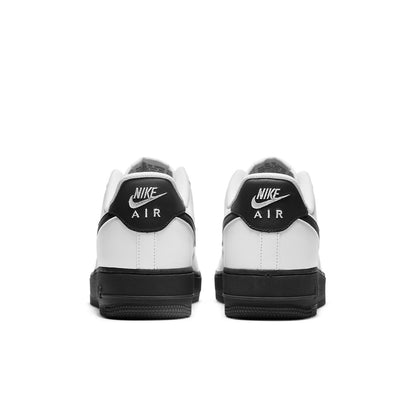 Nike Air Force 1 Low &