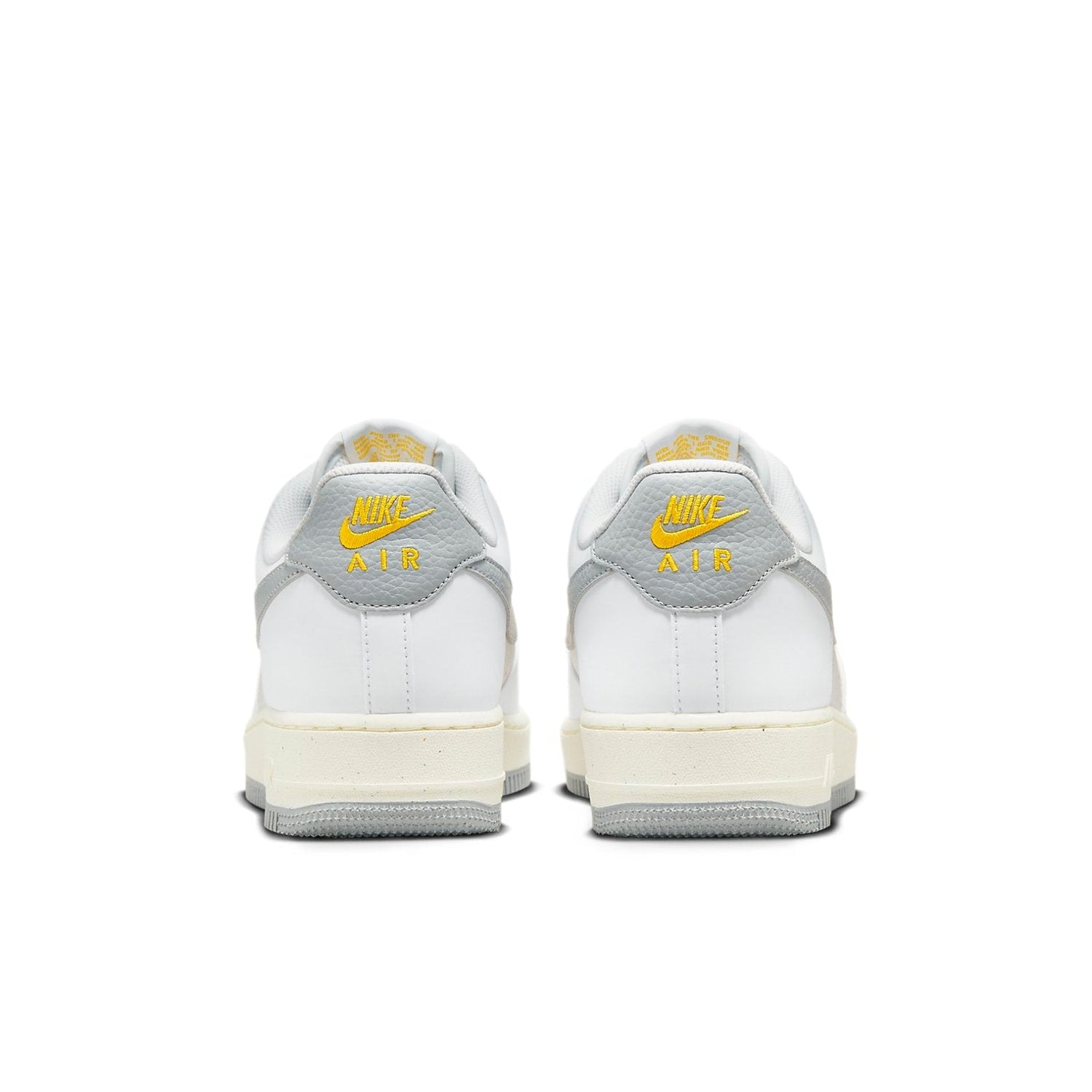 Nike Air Force 1 &