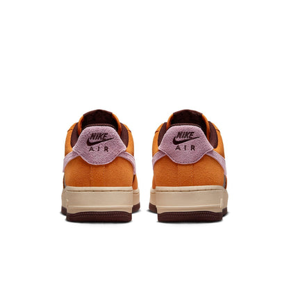 Nike Air Force 1 Low &
