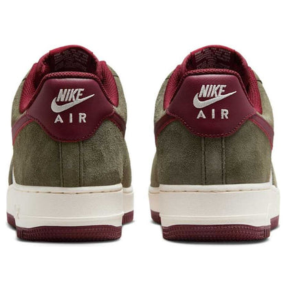 Nike Air Force 1 Low &