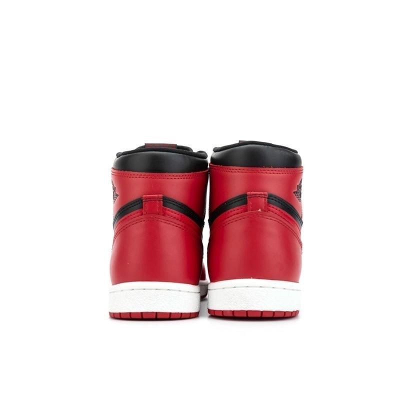 Air Jordan 1 Retro High 85 &
