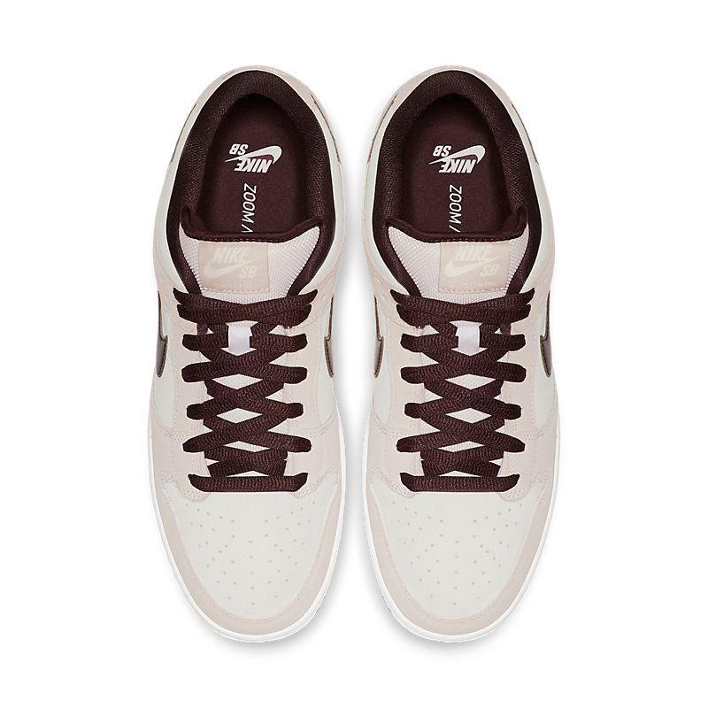 Nike SB Dunk Low &