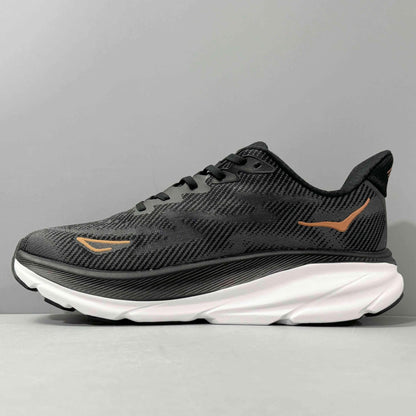 Hoka One One Clifton 9 &