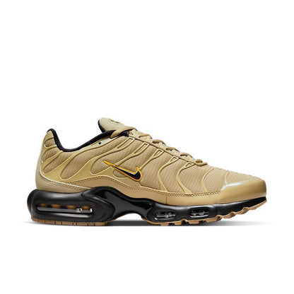 Nike Air Max Plus &