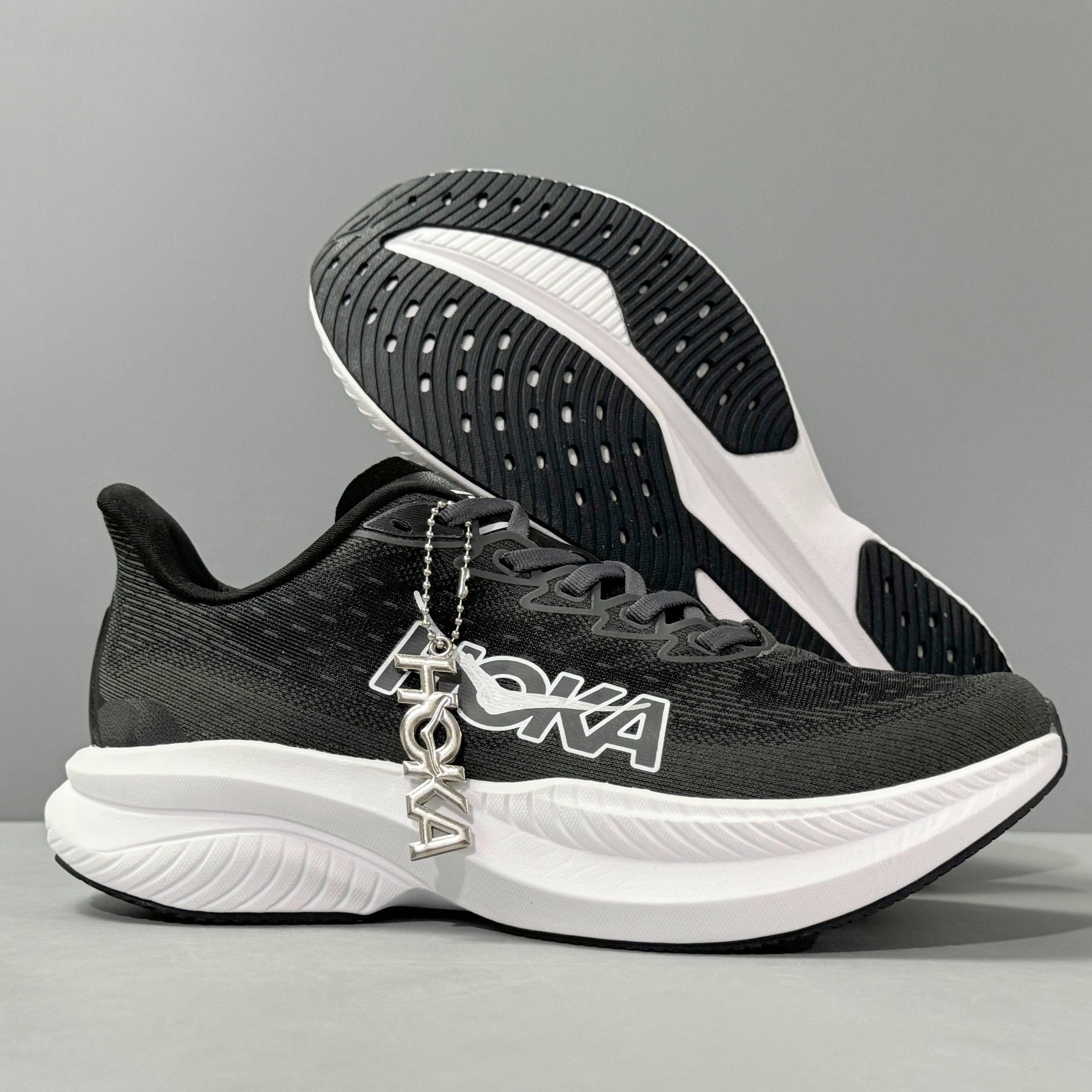 HOKA ONE ONE Mach 6 Wide &