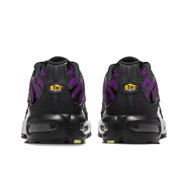 Nike Air Max Plus &