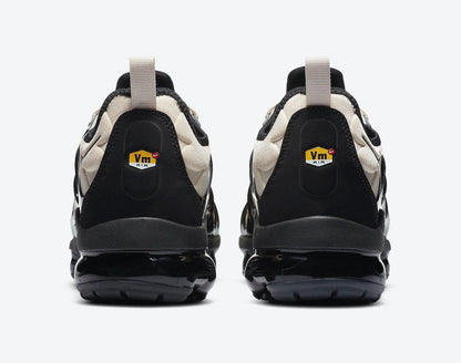 Nike Air VaporMax Plus &