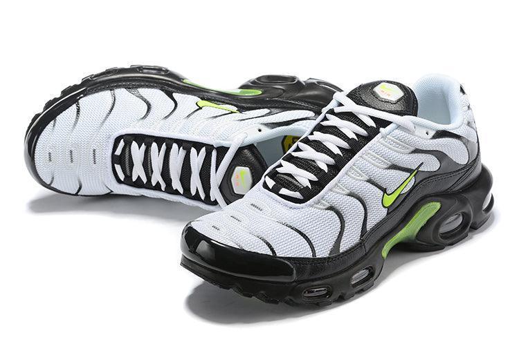 Nike Air Max Plus &