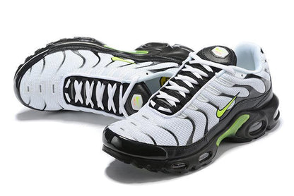 Nike Air Max Plus &