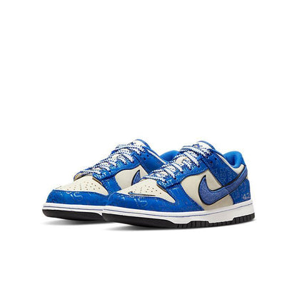 Nike Dunk Low &