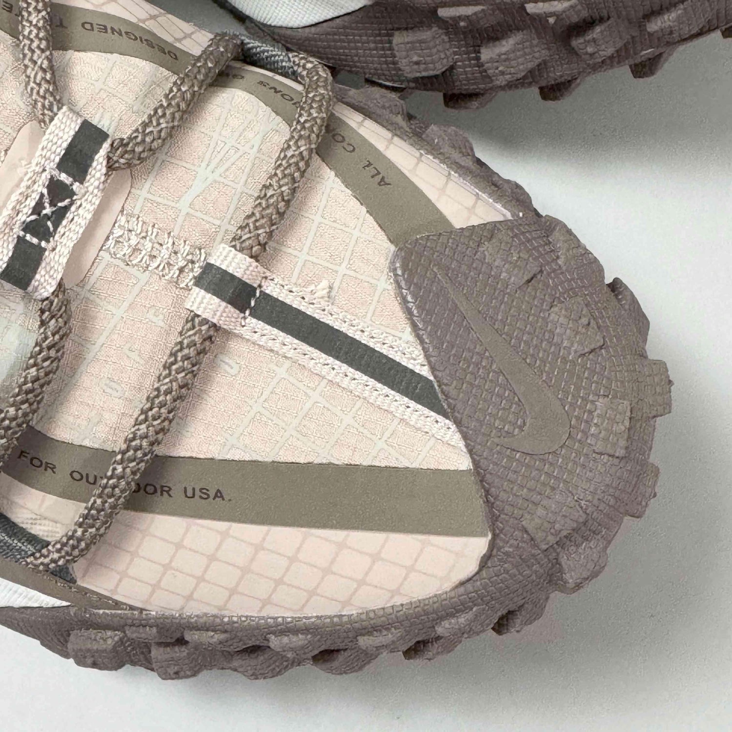 Nike ACG Mountain Fly Low SE &