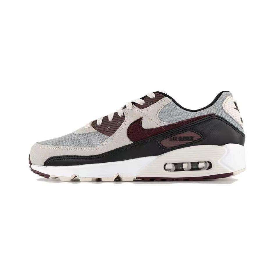 Nike Air Max 90 &