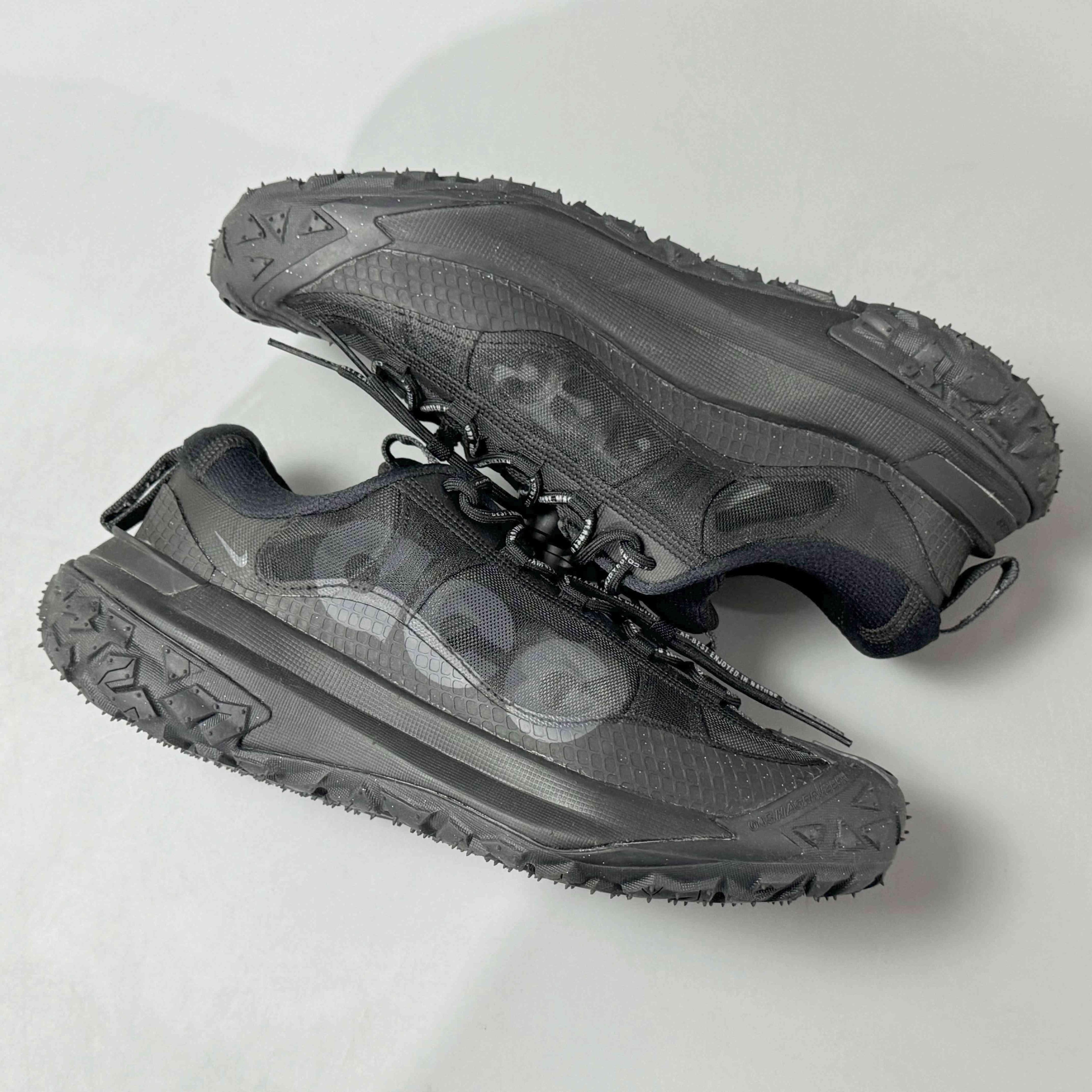 Nike ACG Mountain Fly 2 &