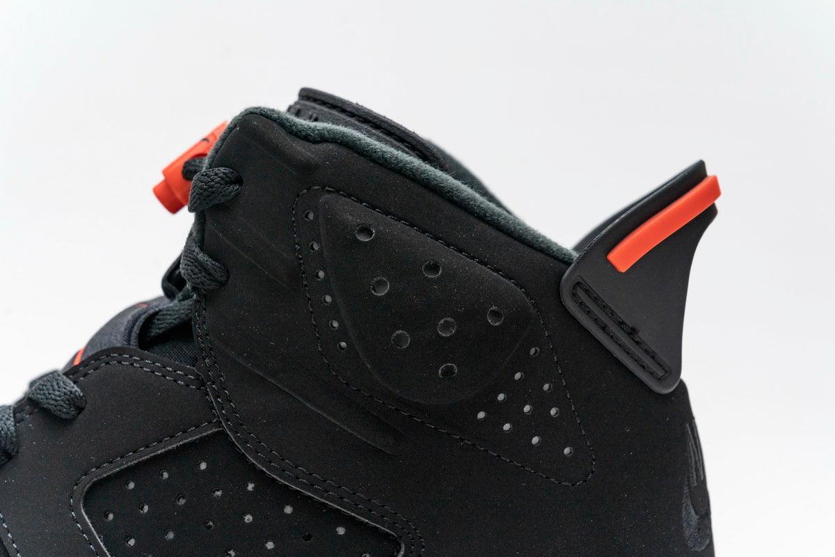 Air Jordan 6 Retro &