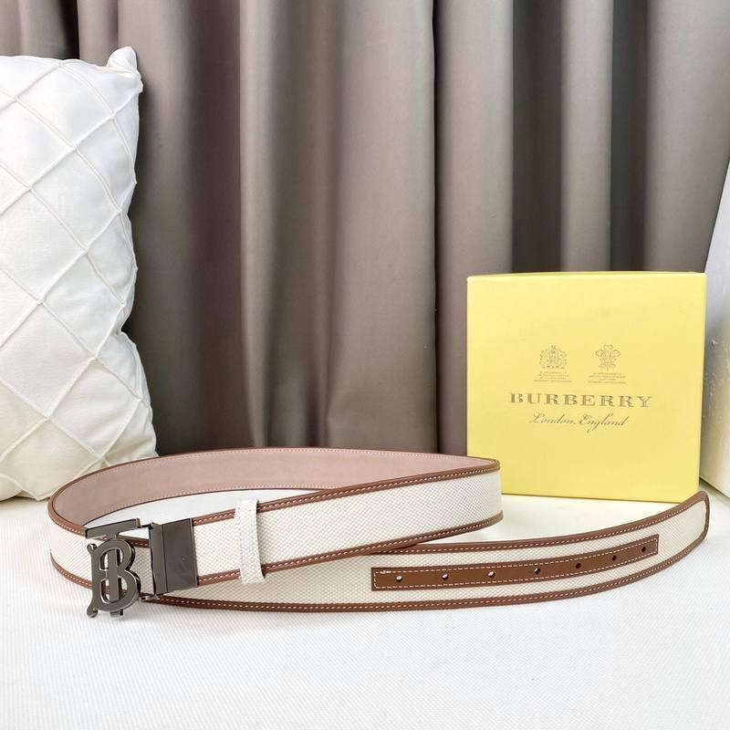 Burberry Reversible Leather Vintage Belt
