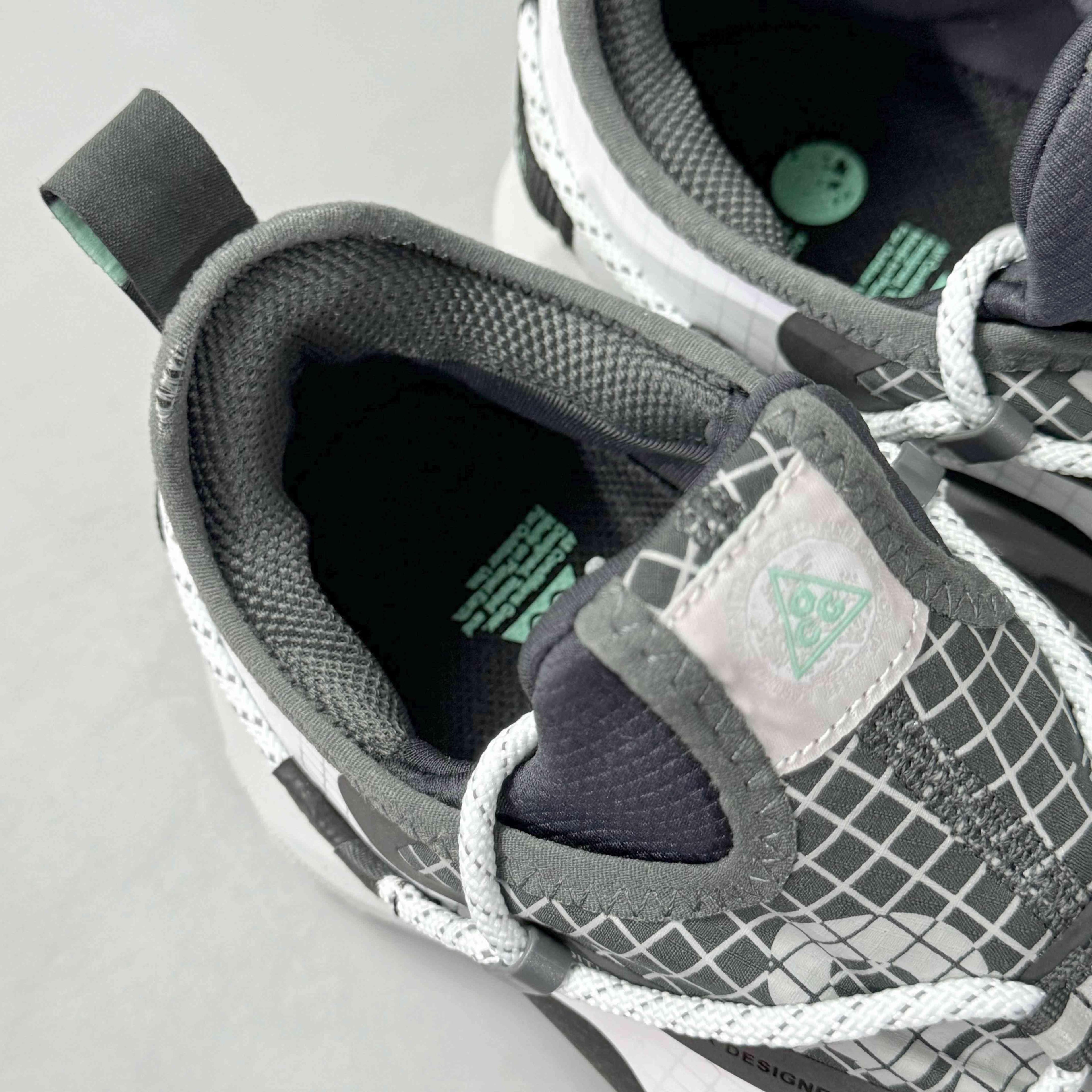 Nike ACG Mountain Fly 2 SE &