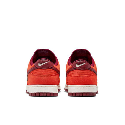 Nike Dunk Low &