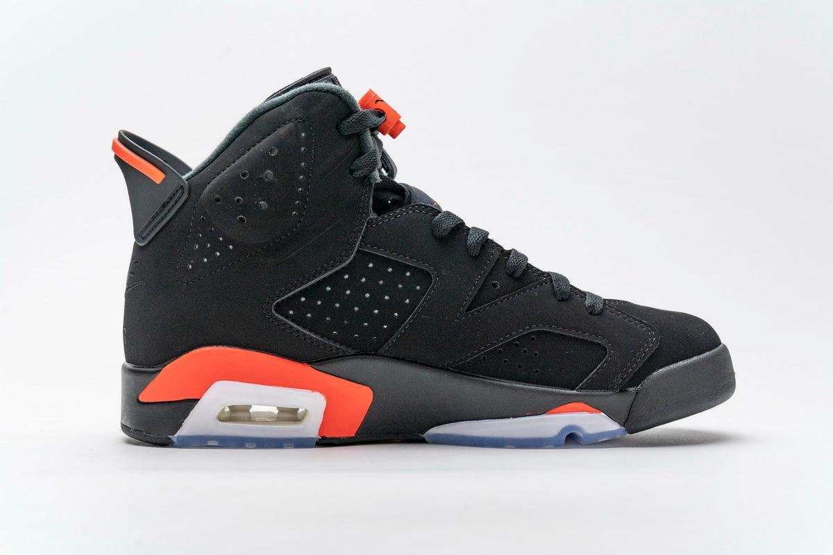 Air Jordan 6 Retro &