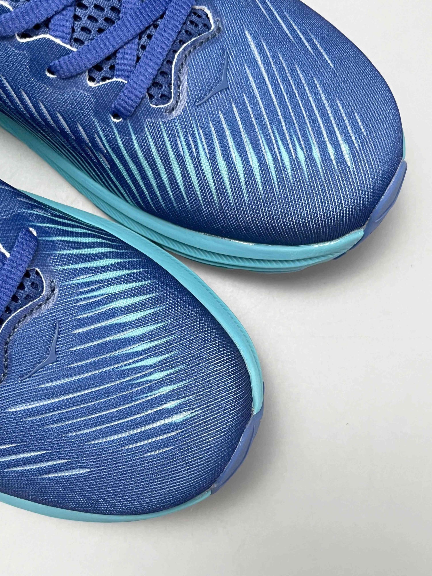 Hoka One One Clifton 8 &