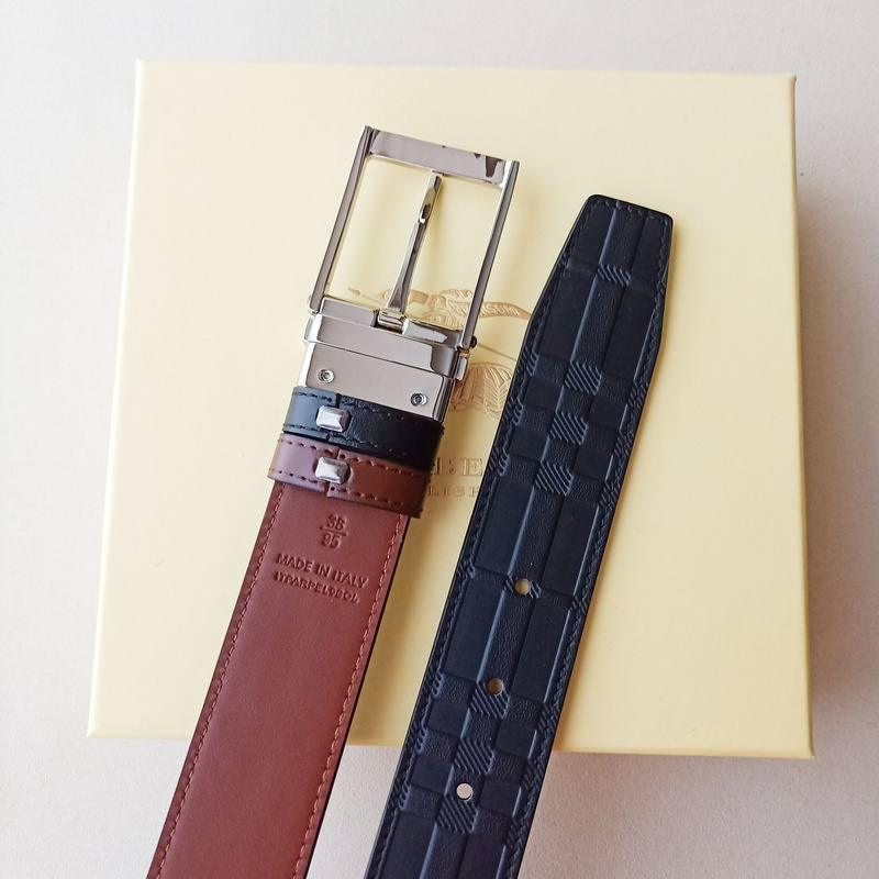 Burberry Leather Vintage Belt &