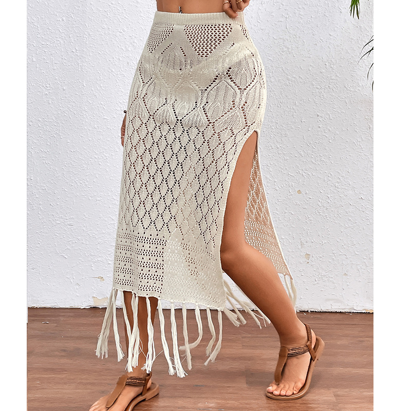 High-slit fringed skirt