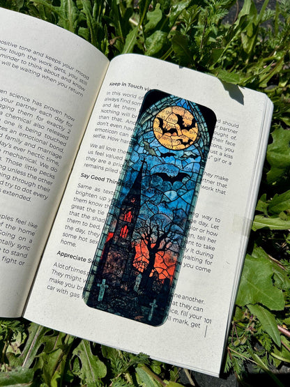 Gothic Graveyard Bookmark - Spooky Dark Academia Book Accessory, Haunted Cemetery Art, Horror Gift for Book Lovers, Halloween Aesthetic