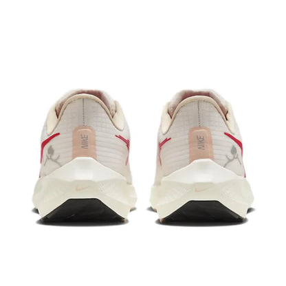 Nike Air Zoom Pegasus 39 &