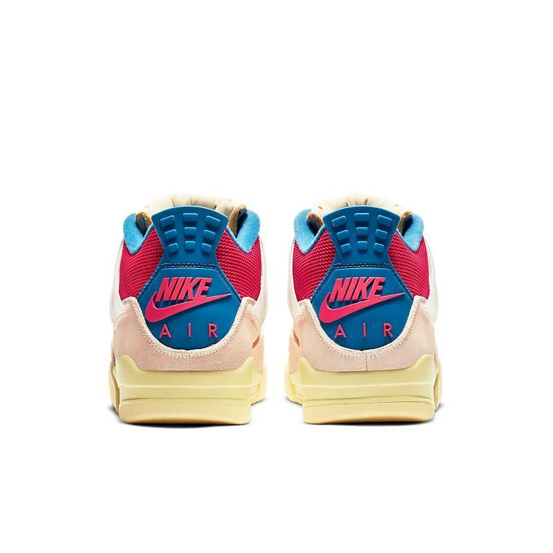 Air Jordan 4 Retro &