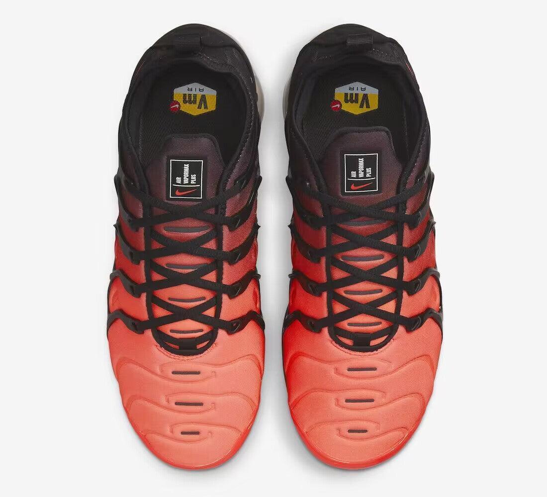 Nike Air VaporMax Plus &