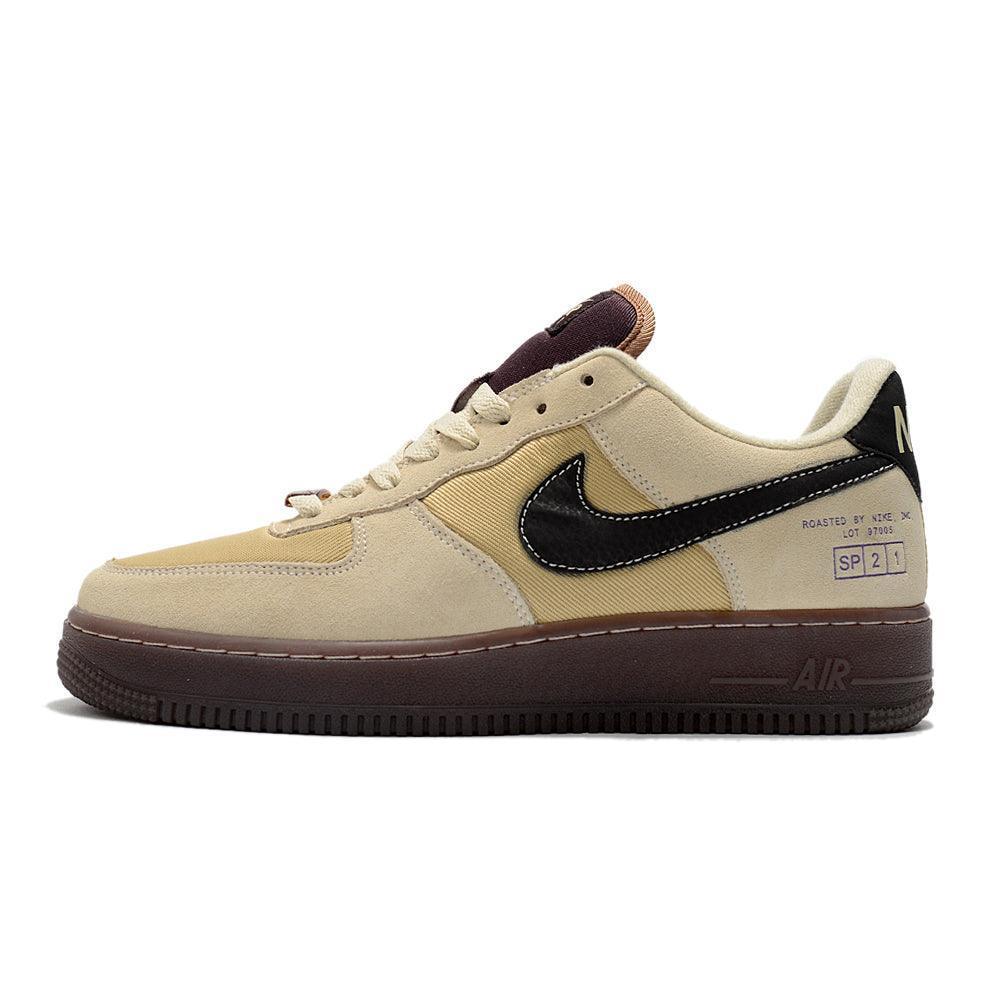 Nike Air Force 1 &