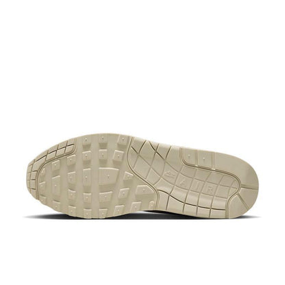Nike Air Max 87 &