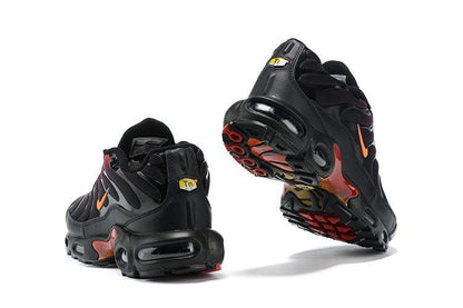 Nike Air Max Plus &