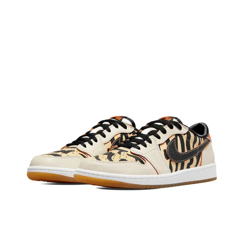 Air Jordan 1 Low &