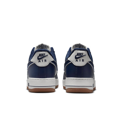 Nike Air Force 1 &