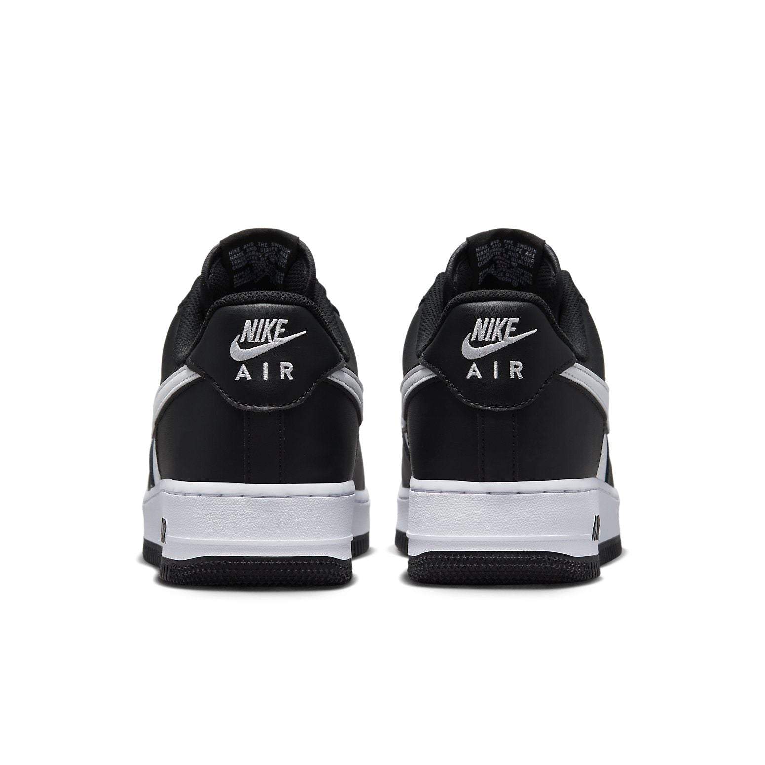 Nike Air Force 1 &