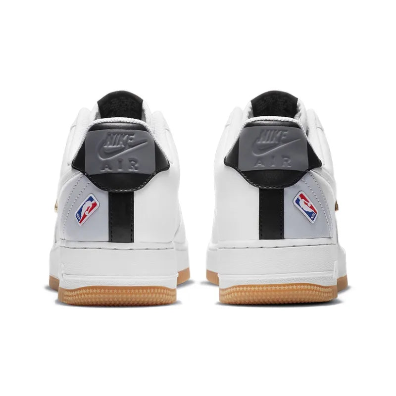 Nike Air Force 1 Low &
