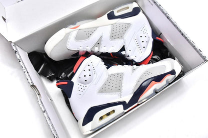 Air Jordan 6 Retro &