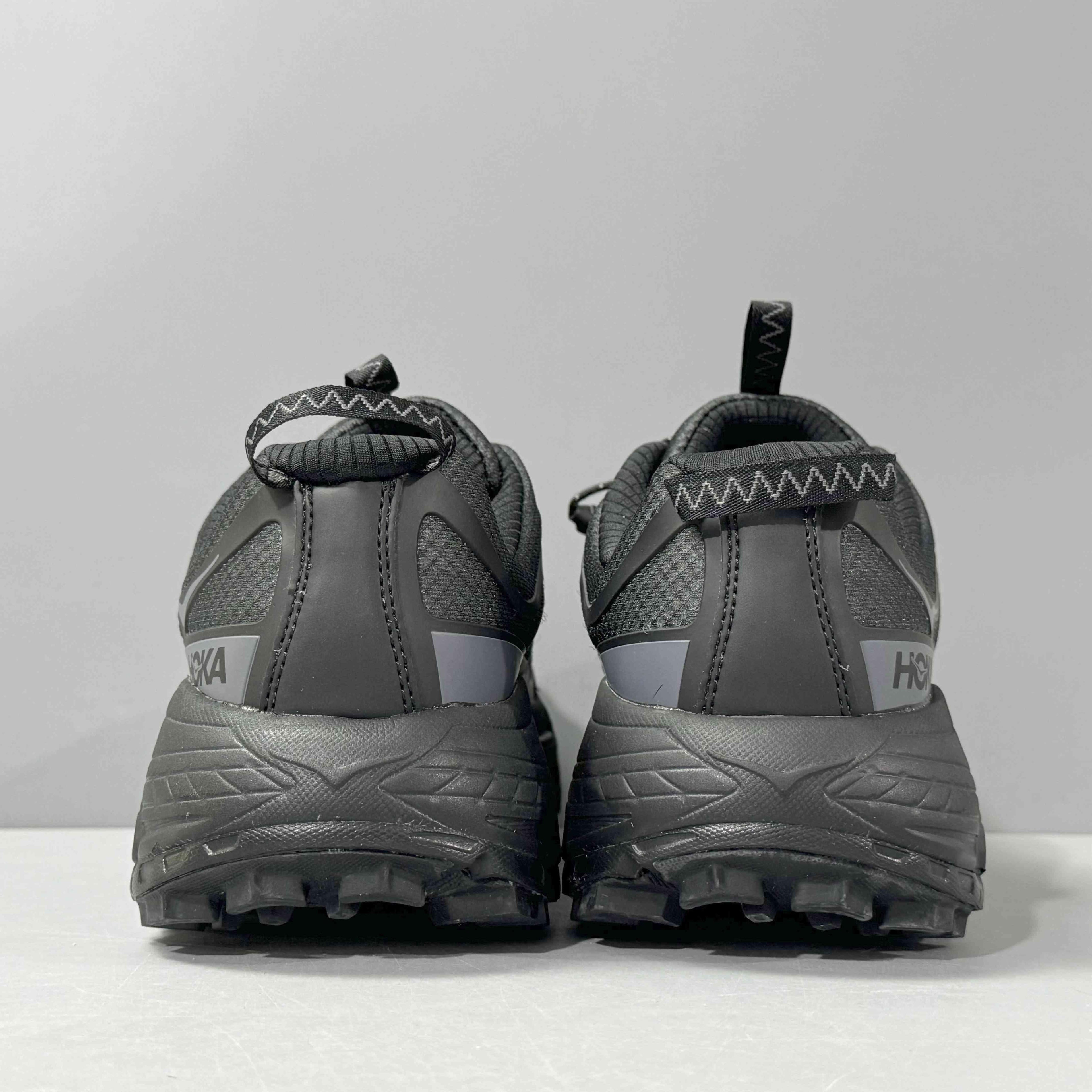 Hoka One One Mafate Three2 &