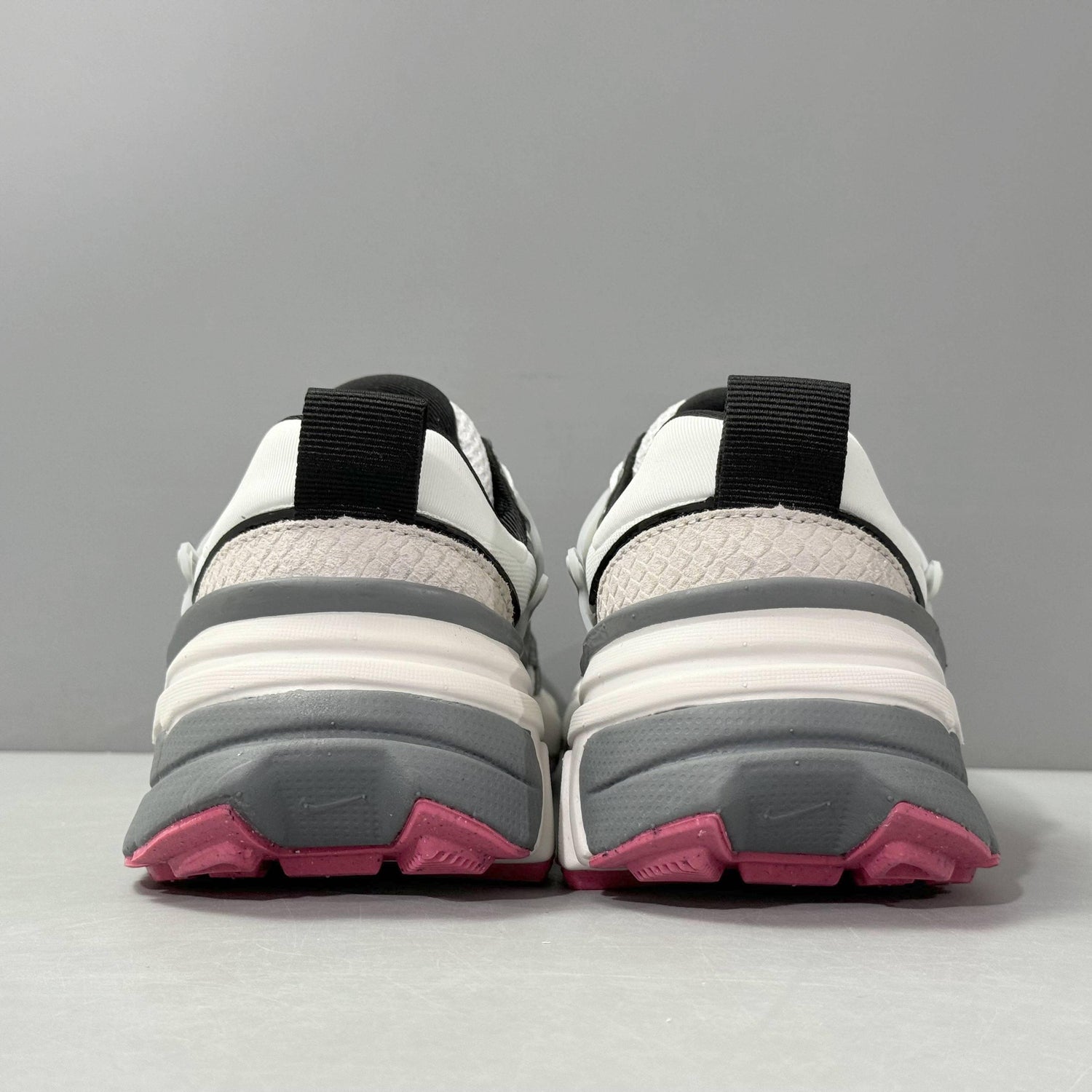 Nike V2K Run &