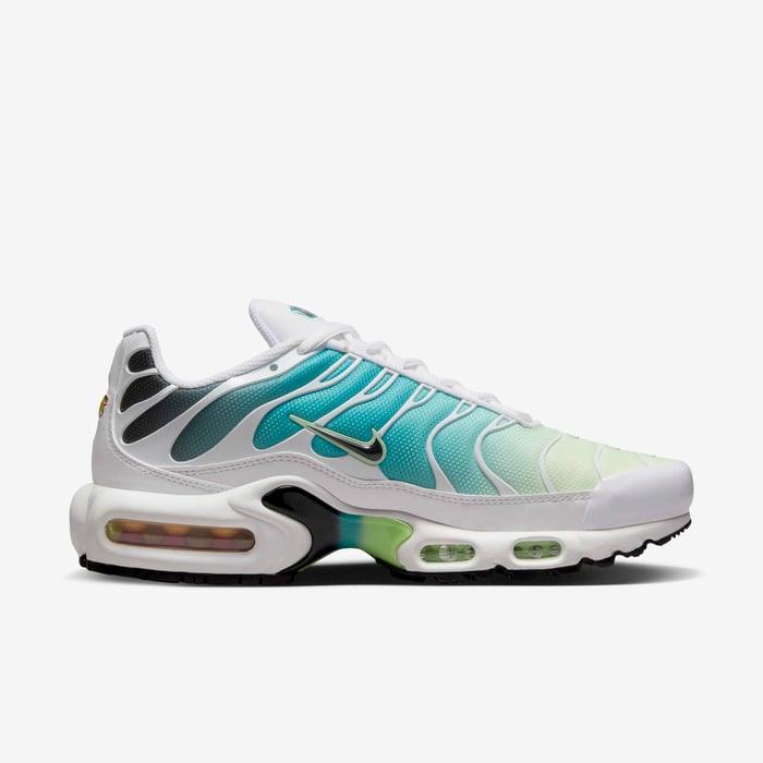 Nike Air Max Plus &