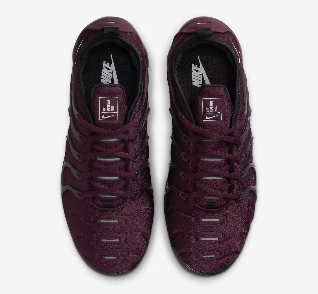 Nike Air VaporMax Plus &