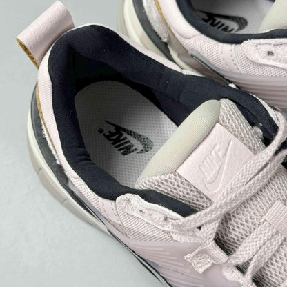 Nike V2K Run &