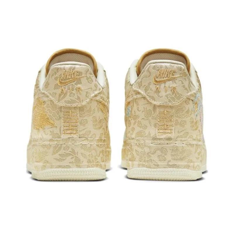 Nike Air Force 1 Low &