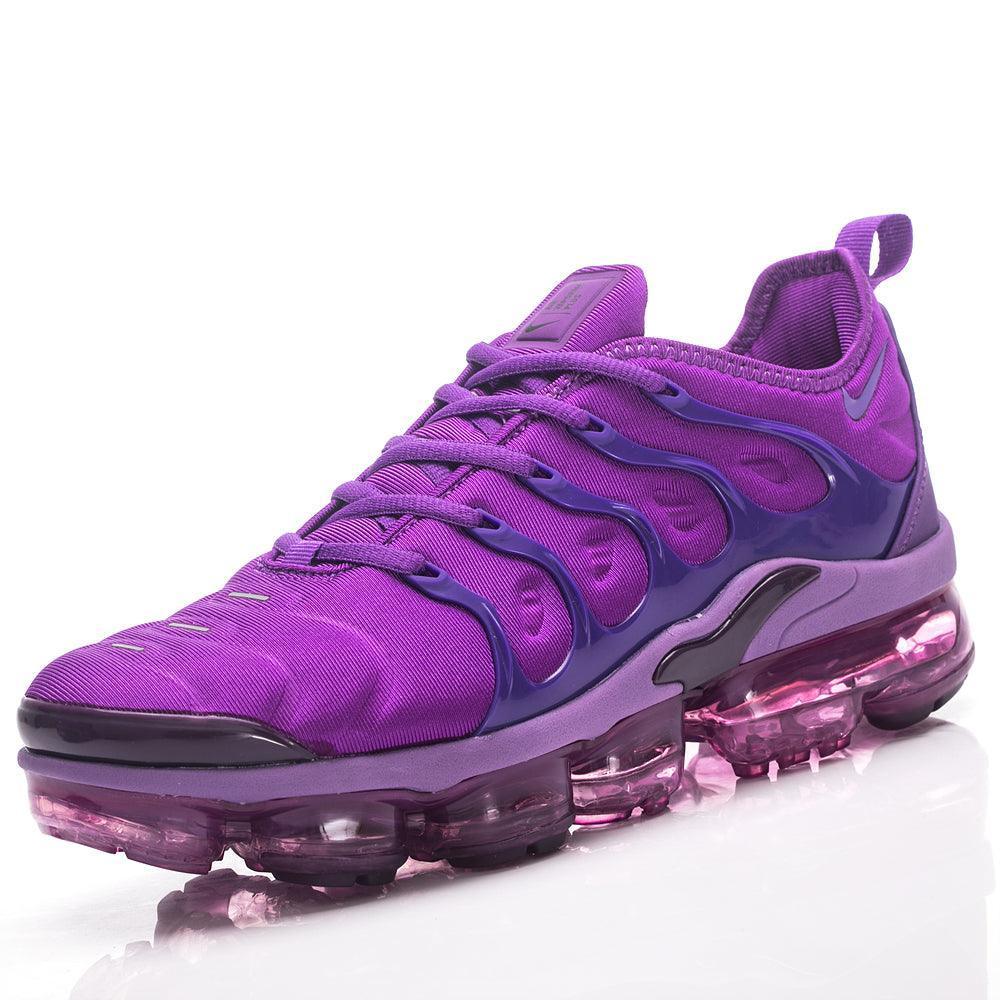 Nike Air Vapormax Plus &