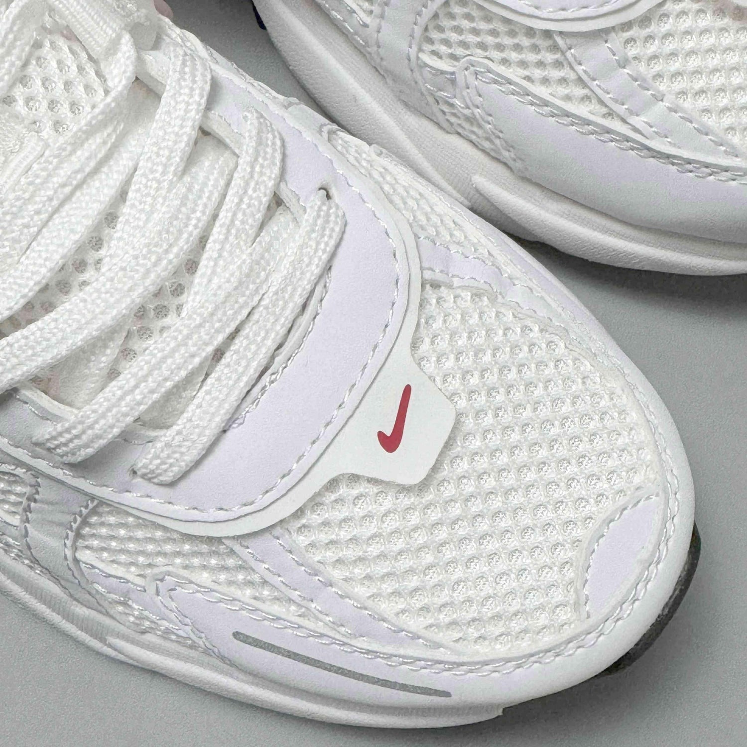 Nike V2K Run &